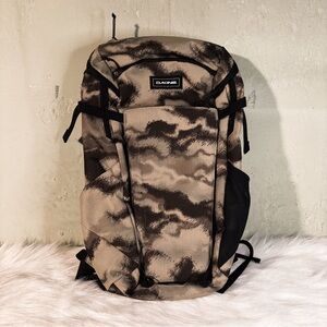 Dakine Men's Tan and Black Backpack